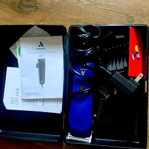 I’m selling blue hair clippers